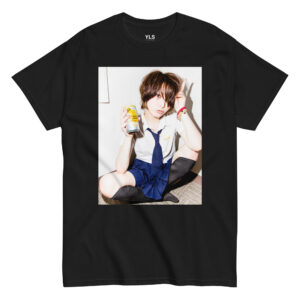 Breaking stereotypes in Kyoto - Unisex T-Shirt