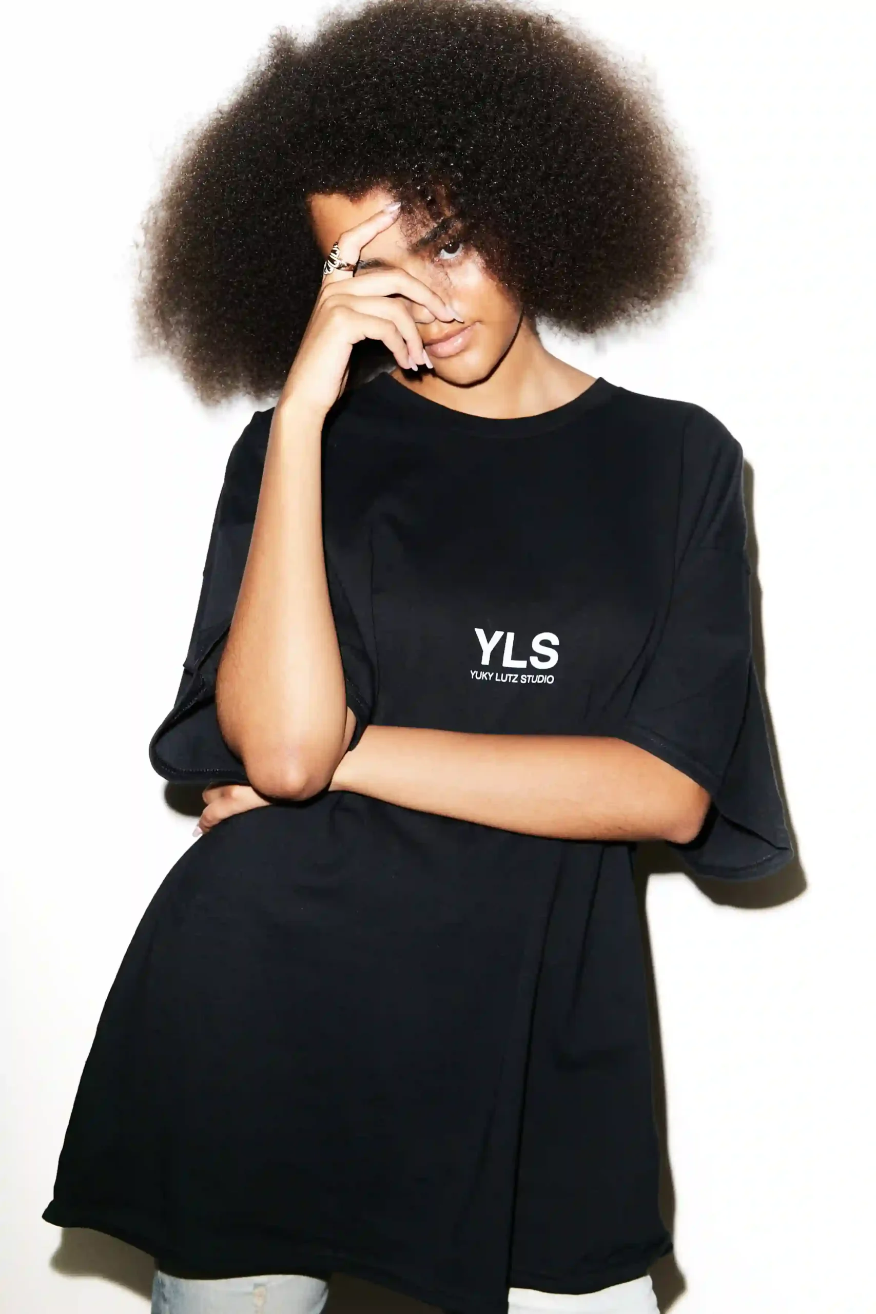 Yuky Lutz Studio - Back Vision